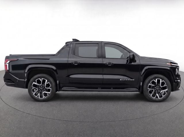 2025 Chevrolet Silverado EV RST
