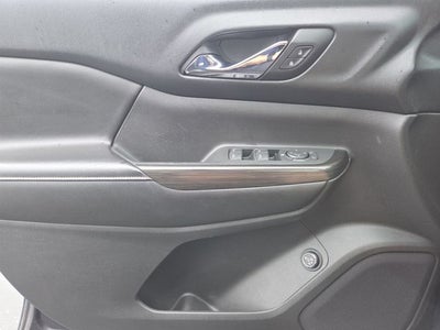 2017 GMC Acadia SLE-2
