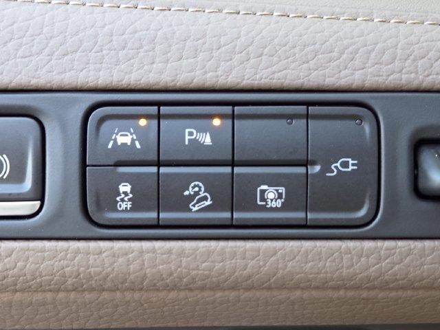 2022 GMC Yukon Base