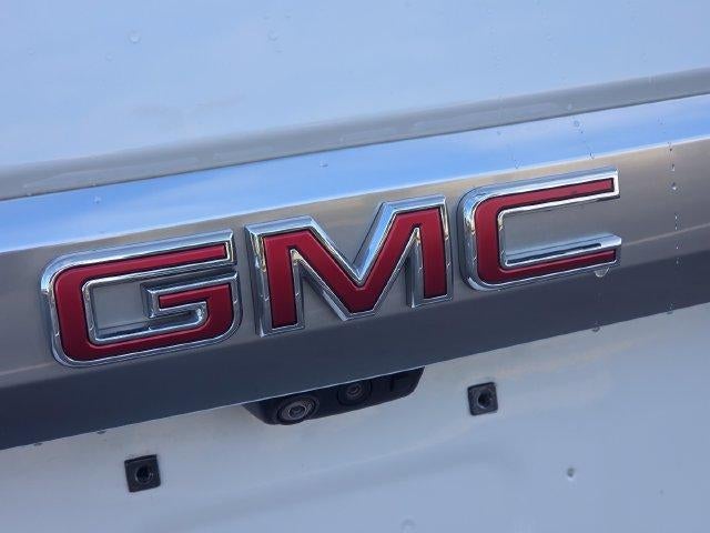 2022 GMC Yukon Base