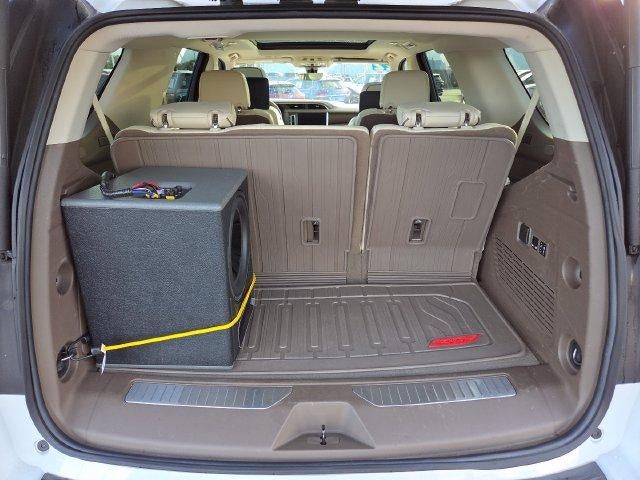 2022 GMC Yukon Base