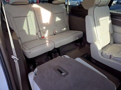 2022 GMC Yukon Base
