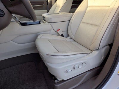 2022 GMC Yukon Base