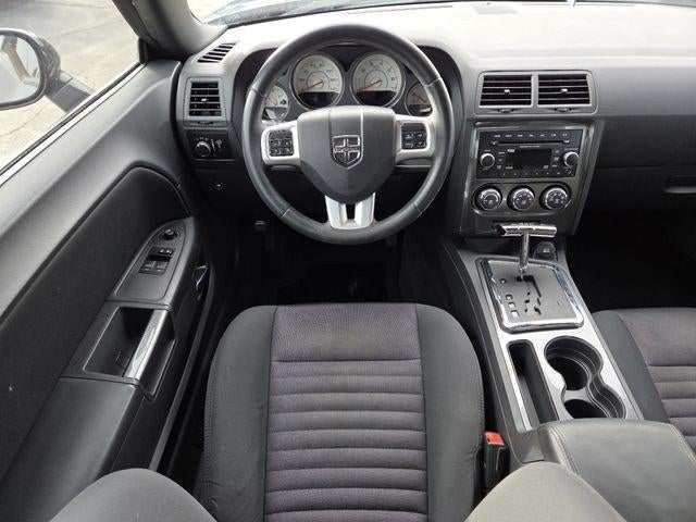 2013 Dodge Challenger SXT