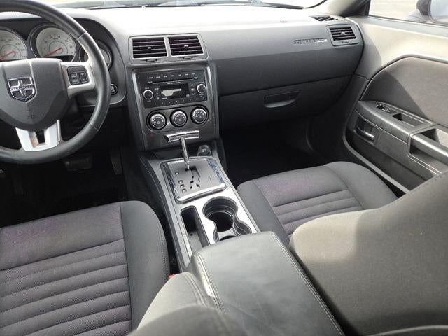 2013 Dodge Challenger SXT