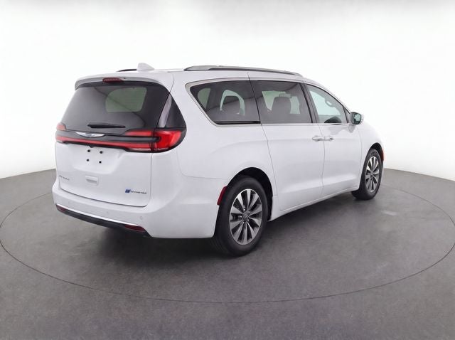 2021 Chrysler Pacifica Hybrid Touring L