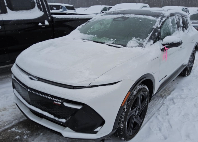 2025 Chevrolet Equinox EV RS