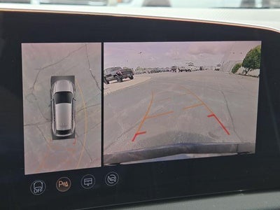 2025 Cadillac OPTIQ Luxury 2