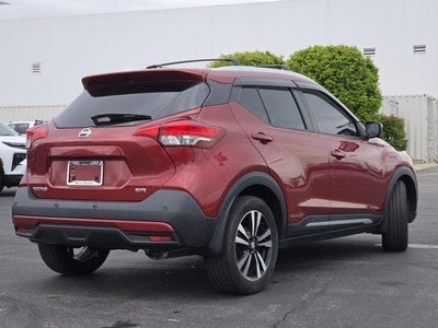 2020 Nissan Kicks SR