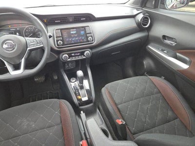 2020 Nissan Kicks SR