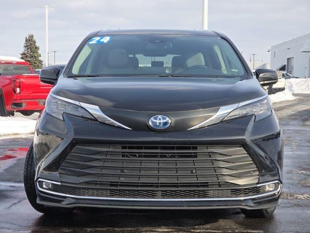 2024 Toyota Sienna XLE