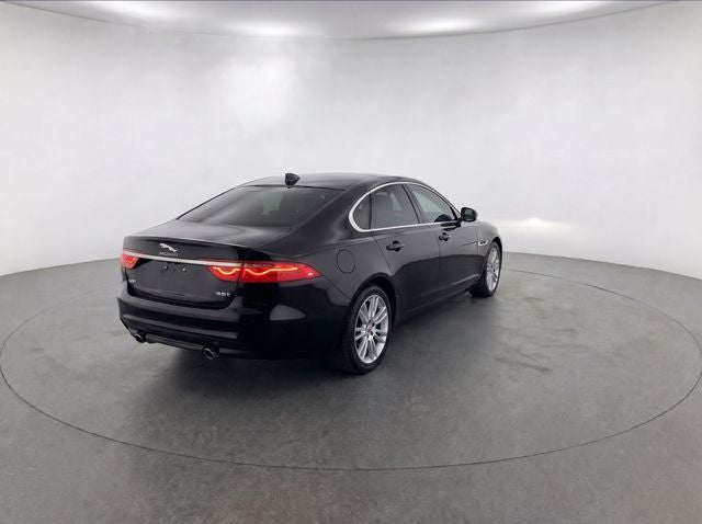 2016 Jaguar XF 35t Premium