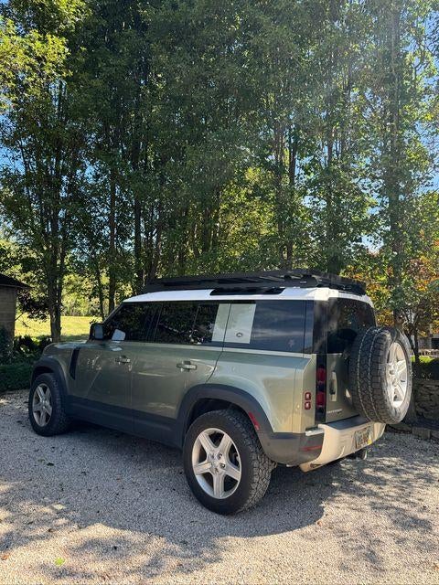 2021 Land Rover Defender SE