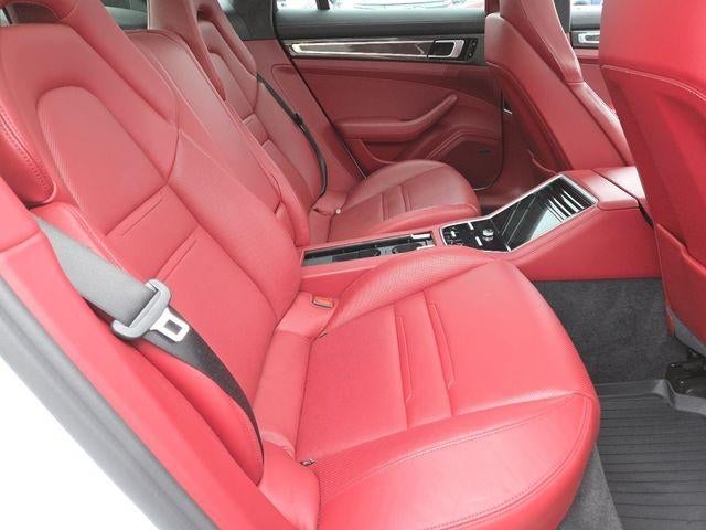 2017 Porsche Panamera Turbo