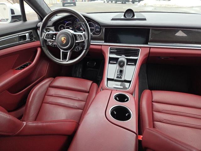 2017 Porsche Panamera Turbo