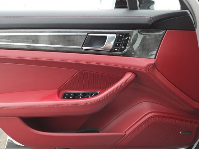 2017 Porsche Panamera Turbo