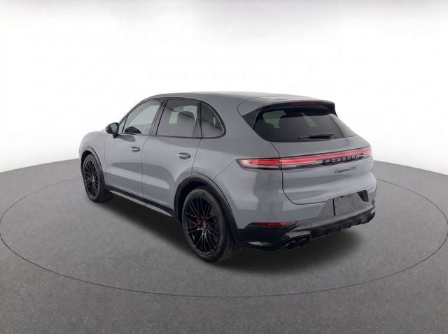 2025 Porsche Cayenne GTS