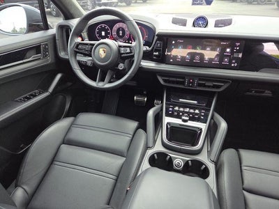 2025 Porsche Cayenne GTS