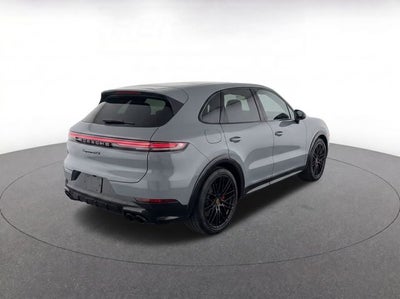 2025 Porsche Cayenne GTS