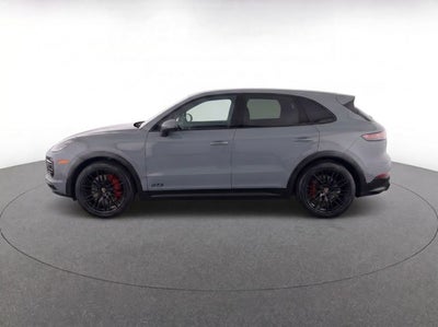 2025 Porsche Cayenne GTS