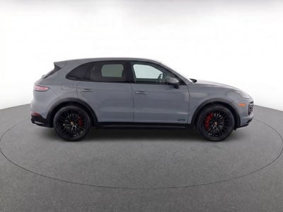 2025 Porsche Cayenne GTS
