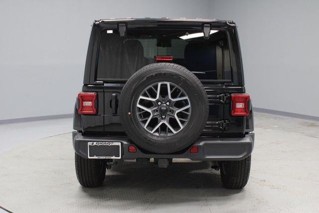 2024 Jeep Wrangler 4-Door Sahara 4x4