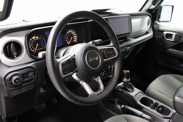 2024 Jeep Wrangler 4-Door Sahara 4x4