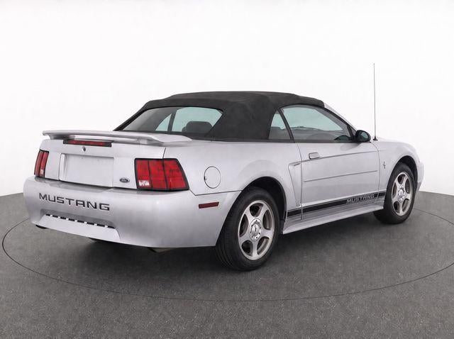 2003 Ford Mustang V6