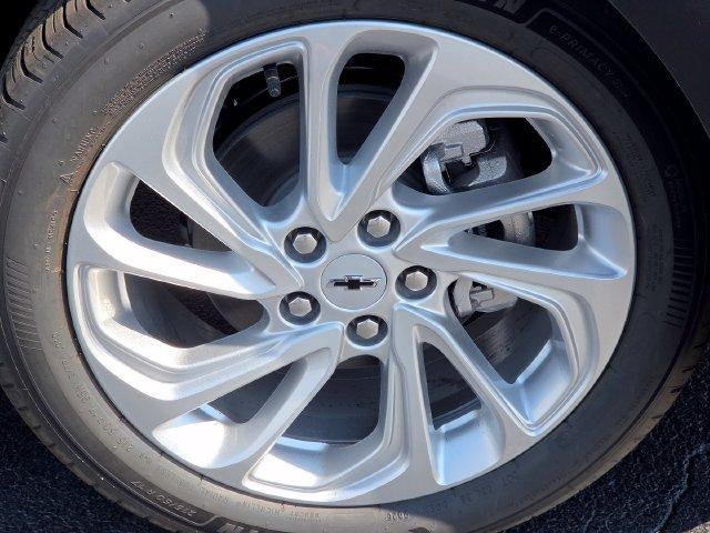 2027 Chevrolet Bolt LT - Photo 8