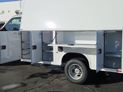 2025 Chevrolet Express Cutaway 3500 Work Van