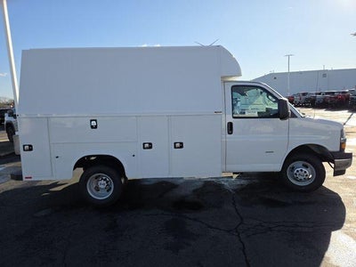 2025 Chevrolet Express Cutaway 3500 Work Van