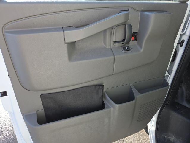 2025 Chevrolet Express Cutaway 3500 Work Van