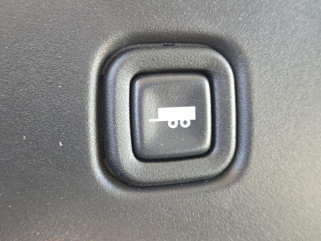 2025 Chevrolet Express Cutaway 3500 Work Van