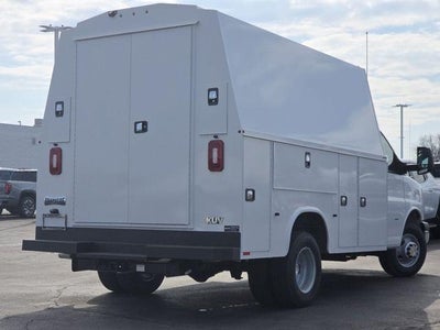 2025 Chevrolet Express Cutaway 3500 Work Van