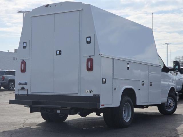 2025 Chevrolet Express Cutaway 3500 Work Van