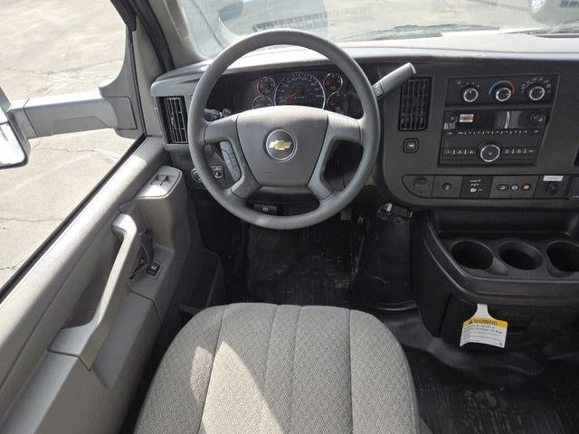 2025 Chevrolet Express Cutaway 3500 Work Van