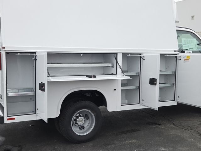 2025 Chevrolet Express Cutaway 3500 Work Van