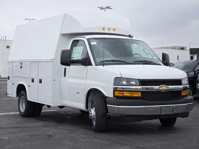 2025 Chevrolet Express Cutaway 3500 Work Van