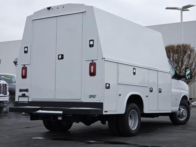 2025 Chevrolet Express Cutaway 3500 Work Van