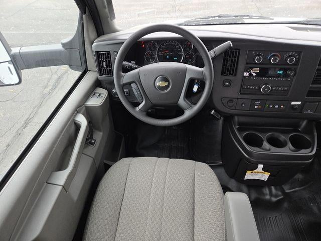 2025 Chevrolet Express Cutaway 3500 Work Van