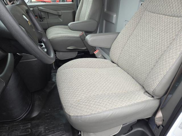 2025 Chevrolet Express Cutaway 3500 Work Van