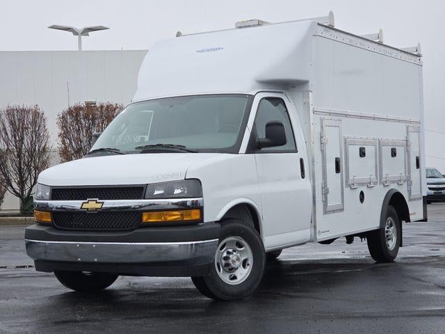 2026 Chevrolet Express Cutaway 3500 Work Van