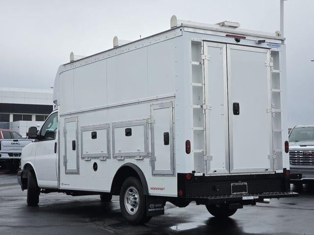 2026 Chevrolet Express Cutaway 3500 Work Van