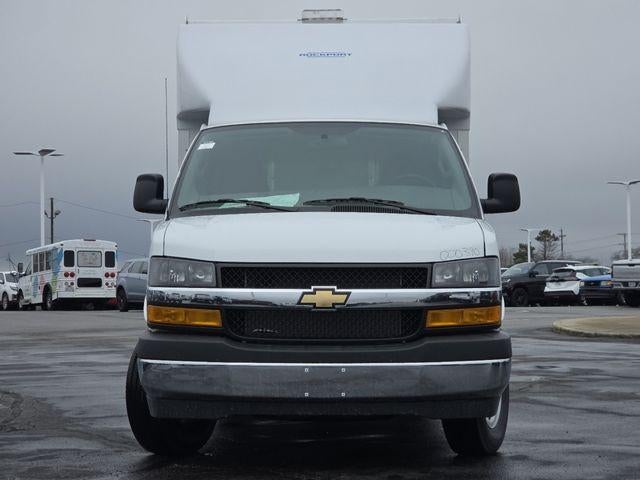 2026 Chevrolet Express Cutaway 3500 Work Van