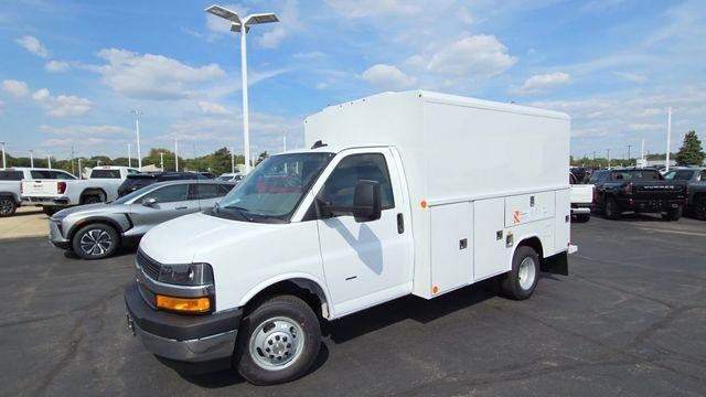 2025 Chevrolet Express Cutaway 3500 Work Van