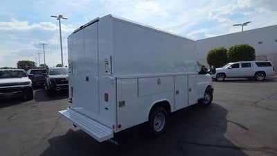 2025 Chevrolet Express Cutaway 3500 Work Van
