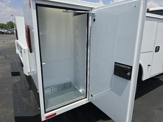 2024 Chevrolet Silverado 5500 HD Work Truck