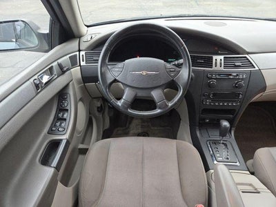 2005 Chrysler Pacifica Base