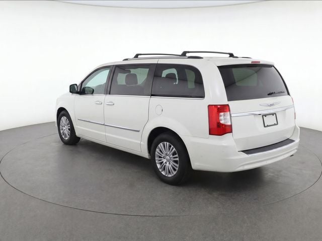 2015 Chrysler Town & Country Touring-L
