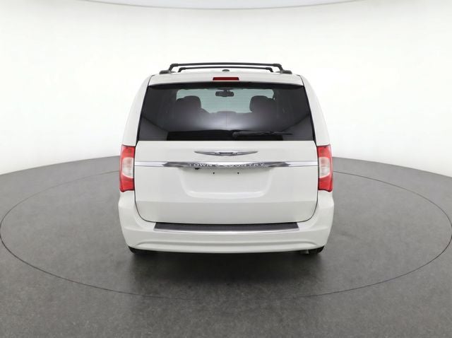 2015 Chrysler Town & Country Touring-L